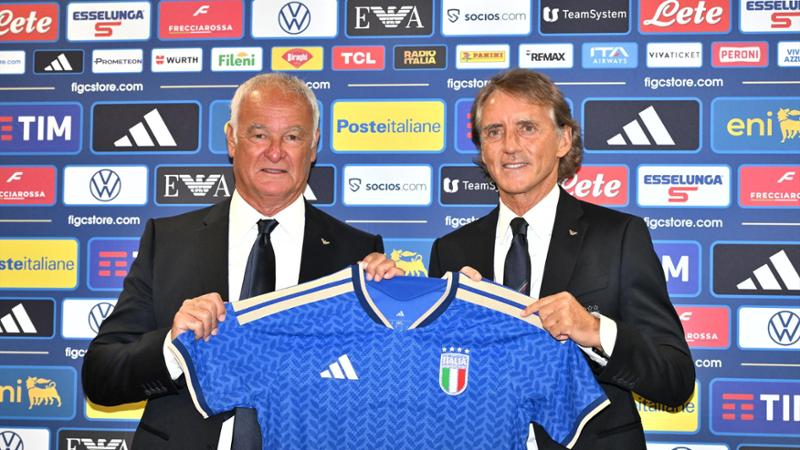 Mancini-Ranieri, la presentazione. Il ct: “Ho sbagliato ad andare in Arabia”