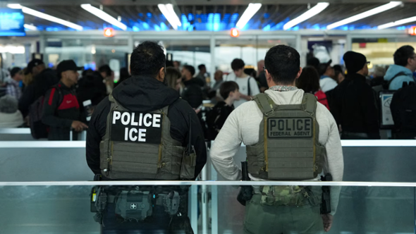 Usa, Trump accelera sulla campagna di deportazione: stop ai visti scaduti in aeroporto