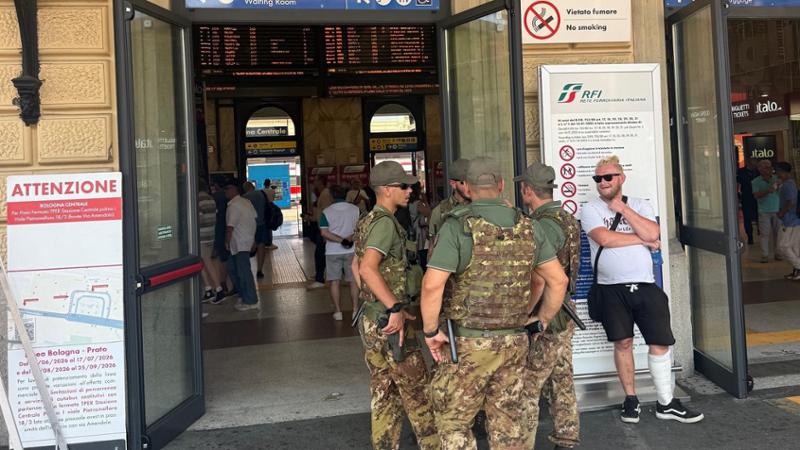 Fakir, la scorta a Lepore, l’allerta scontri: le ferite di Bologna nel giorno del ricordo della strage