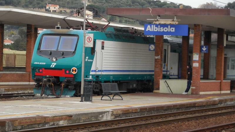 Gravi incidenti ferroviari a Genova e Milano