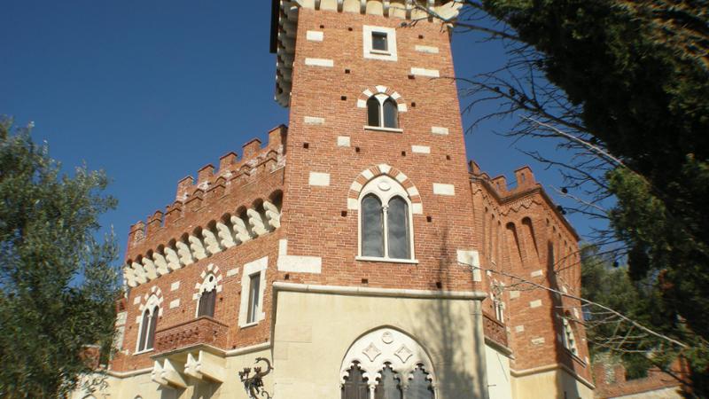 Castello Vuillermin all’asta: nasceranno 8 alloggi di lusso