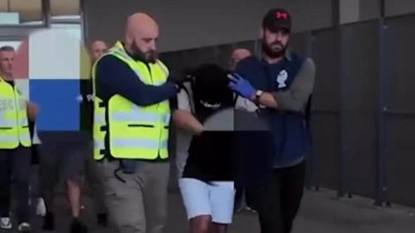Meloni in stile Trump, il video sulle espulsioni richiama l’Ice: "Difendiamo i confini"