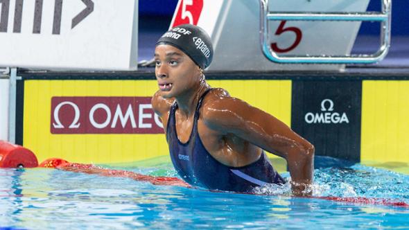 Sara Curtis in finale nei 50 sl, Cerasuolo e Martinenghi volano nei 50 rana. Delusione Ceccon