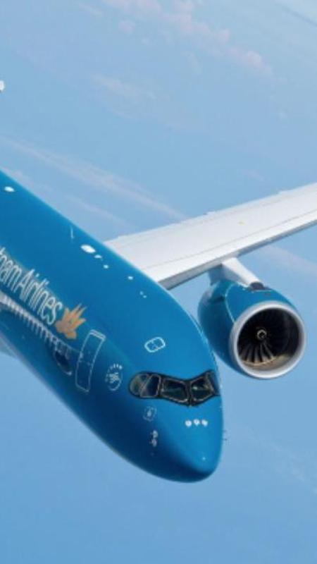 Boeing sfiora il disastro al decollo: coda sulla pista e rientro d’emergenza