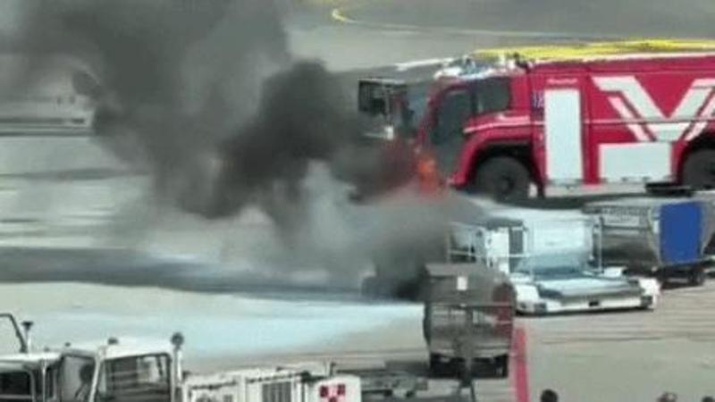 Malpensa, va a fuoco un carrello dei bagagli: l'esplosione forse provocata da una batteria al litio
