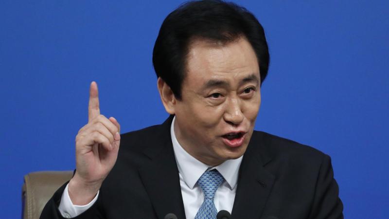Evergrande, Xu Jiayin condannato all’ergastolo: ascesa e caduta dell’ex uomo più ricco della Cina