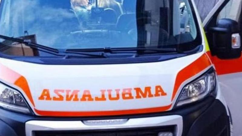Cattolica, si getta in mare al volante dell’auto con la moglie: fermato 45enne per tentato omicidio
