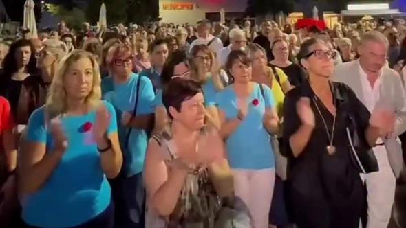 "Per Tania Terrin, per tutte": a Camponogara il minuto di rumore per la 39enne uccisa dall’ex