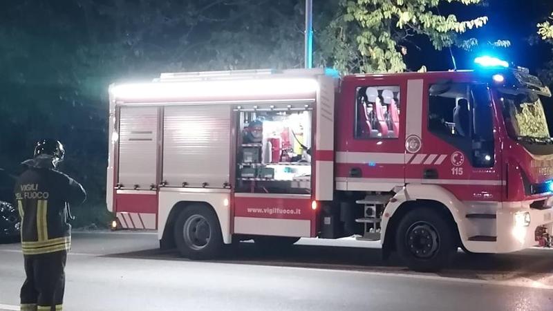 Minorenne prende di nascosto l’auto della madre e la fa guidare all’amico che si schianta
