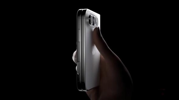 Qualcuno ha già provato l’iPhone Ultra: ecco com’è fatto il primo smartphone pieghevole di Apple
