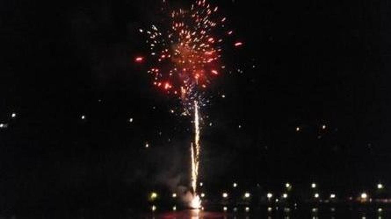 “I fuochi d’artificio a Viverone minacciano i pesci e l’habitat del lago”