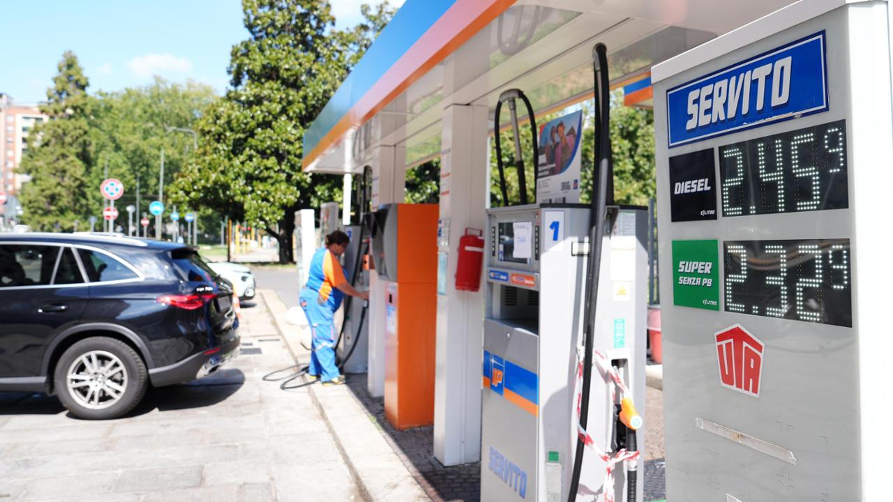 Accise, proroga fino a settembre. Poi bonus solo per i redditi bassi