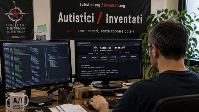 STOP ALLA CENSURA: Milano in Movimento contro la Chiusura di Autistici/Inventati