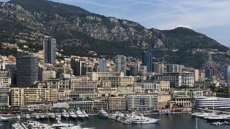 Veleni a Monaco. Un altro amico d’infanzia del Principe Alberto in stato di fermo per “favoritismi”