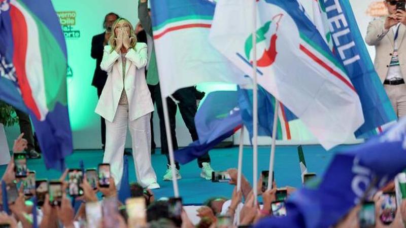 Giorgia Meloni a Bari