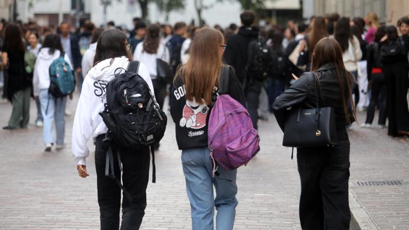 Quanto costa alle famiglie il rientro a scuola: l’elenco delle spese per l’anno scolastico