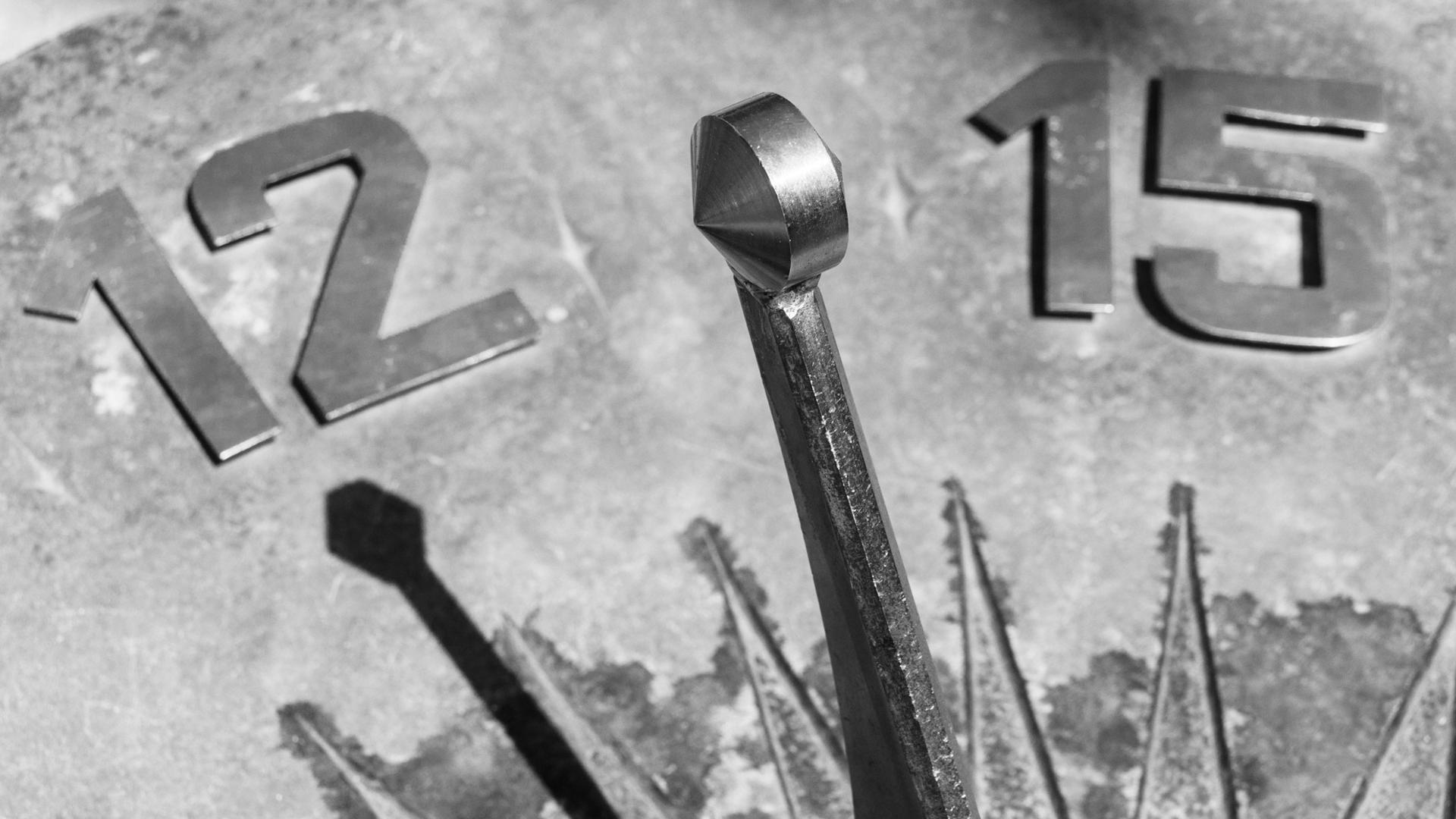 L’ora solare torna in Italia domenica 25 ottobre 2026, alle 3 del mattino, con lancette indietro di un’ora