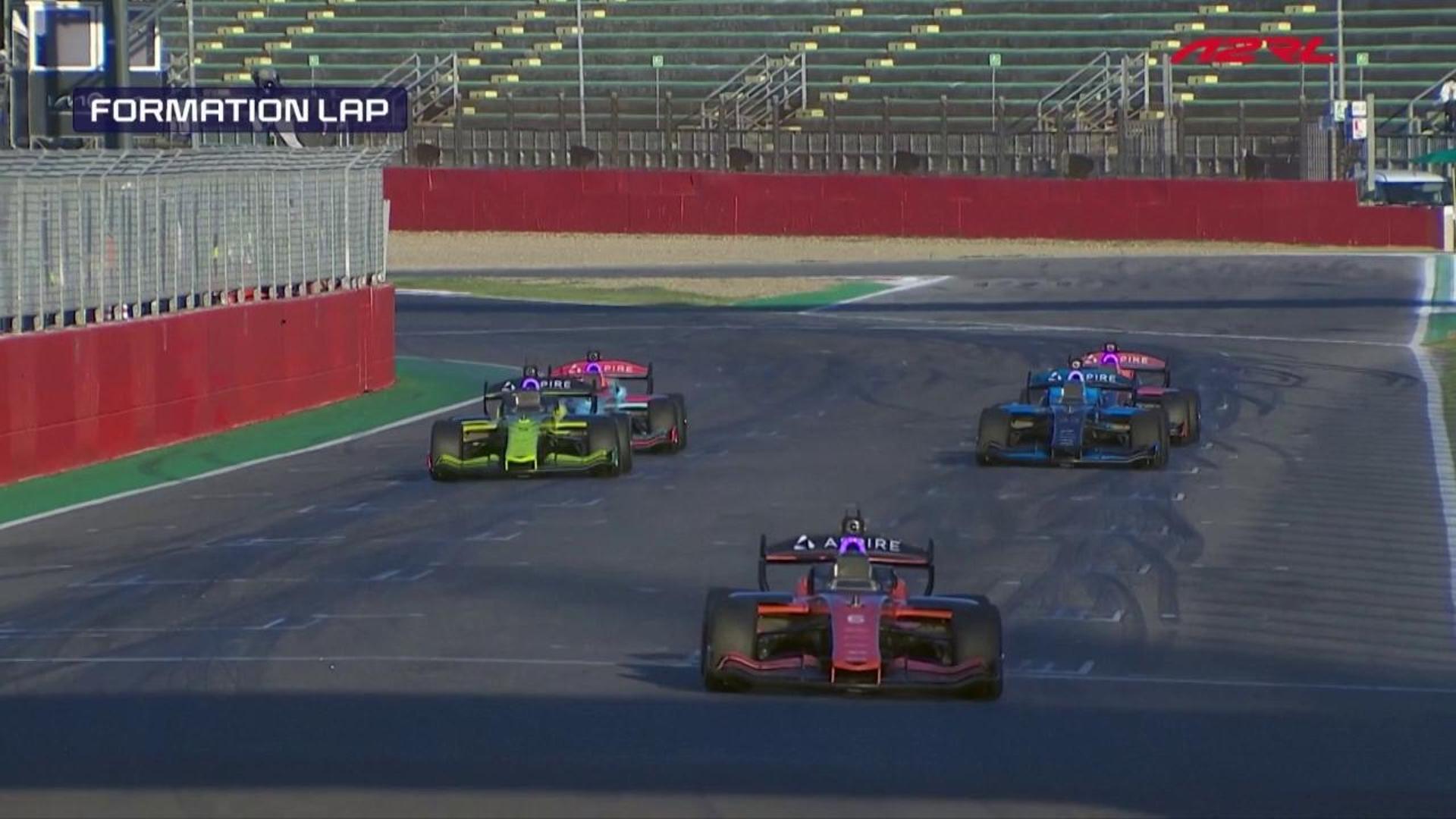 A primeira competição europeia de carros autónomos realiza-se em Imola. vídeo