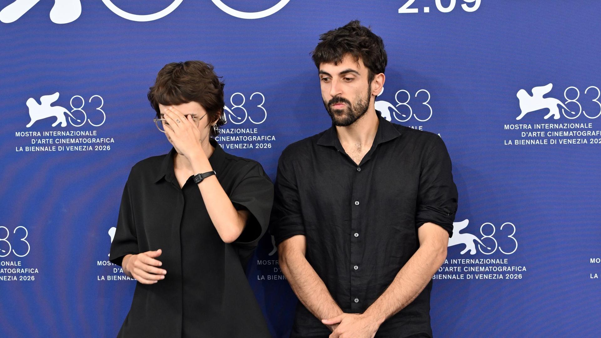 Venezia 83, Leone d’oro a “Woman unknown”.Ppremiato “Naza” sulle uccisioni a Gaza, standing ovation in sala