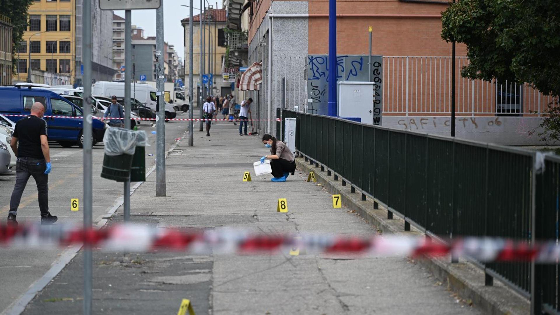 Due giovani feriti gravi in rissa all’alba a Torino, sospetto legato allo spaccio
