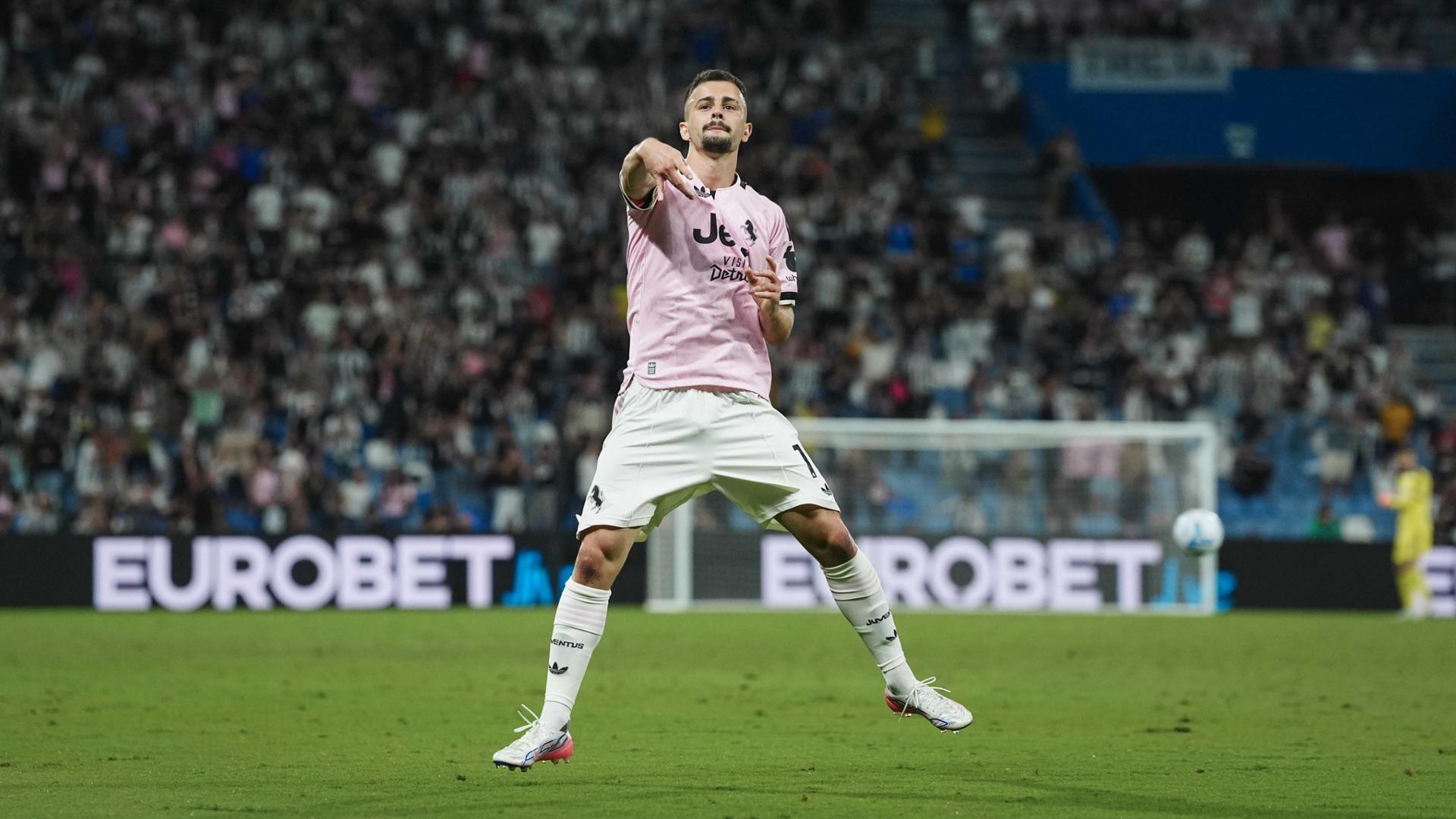 Zhegrova segna due gol, ma Juve perde per fallo di Adzic a Reggio Emilia