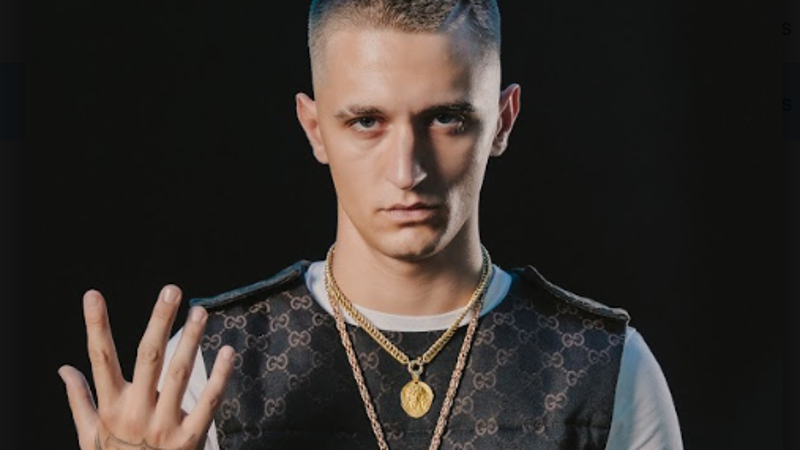 22simba: “Sono un ragazzo normale, il successo mi fa quasi sentire in colpa”