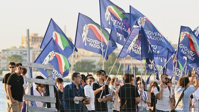 Fieri, radicali, quasi tutti maschi: i ragazzi meloniani in festa a Roma