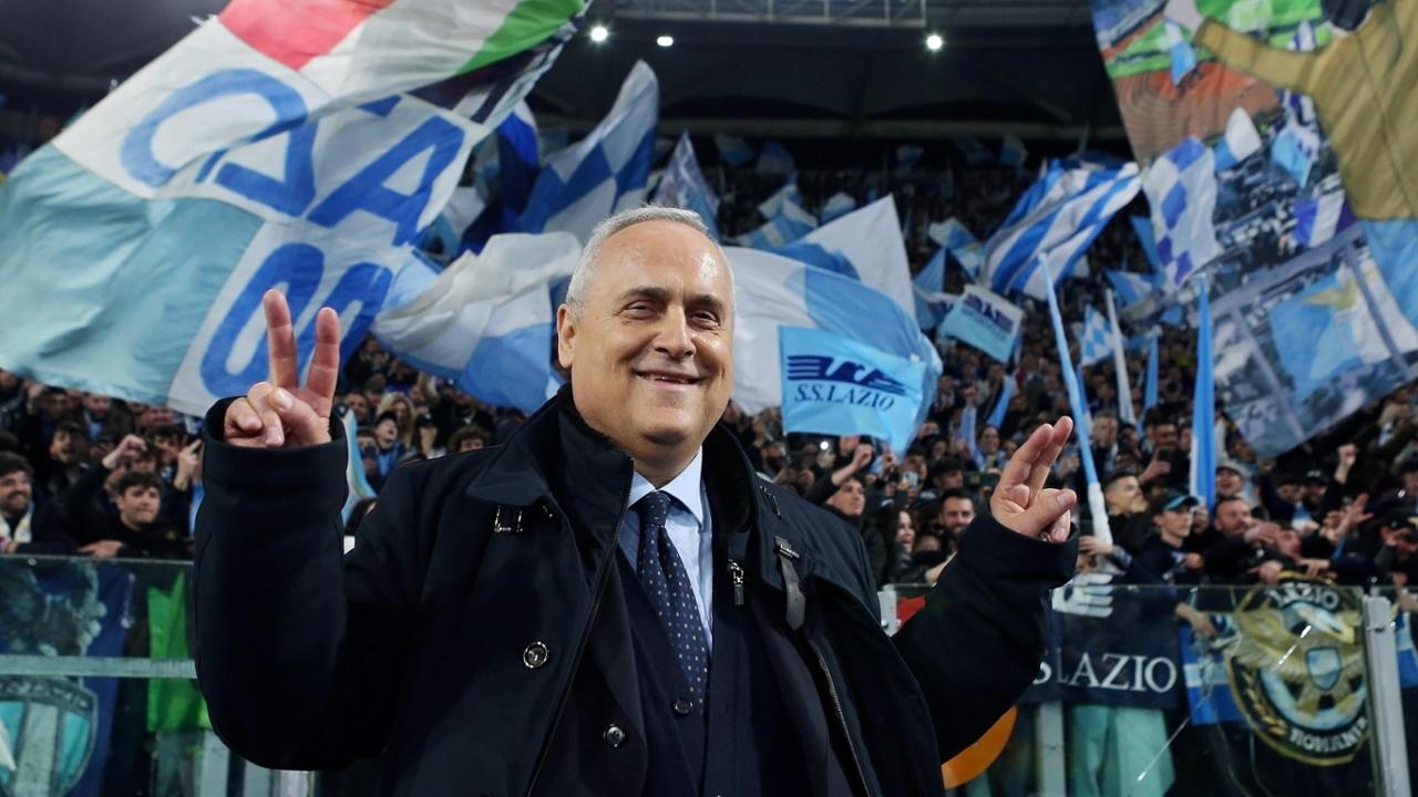 Minacce a Lotito: “Finché è il presidente non voteremo Forza Italia. Andiamo a casa sua a Cortina”