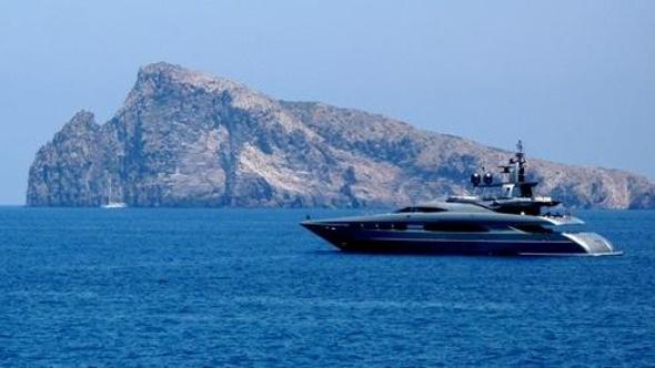 Anni di indagini sullo yacht vanificati dalla prescrizione. “Quella barca sparì nel nulla”