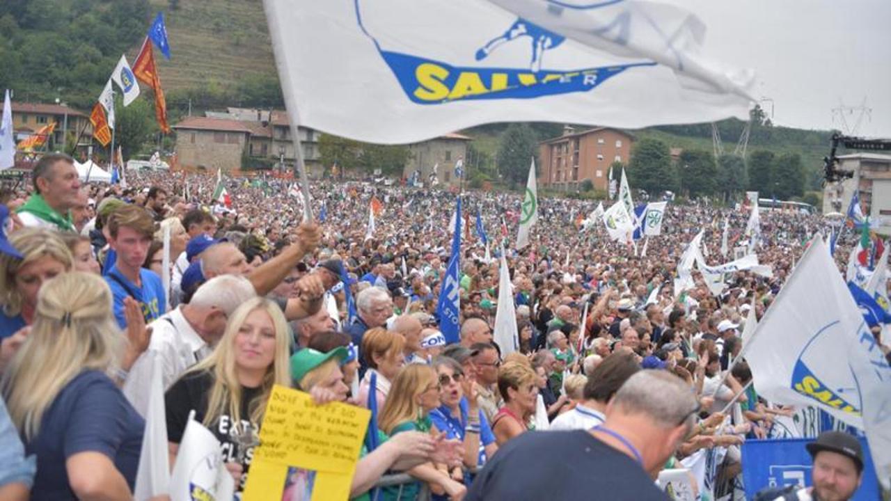 La prima Pontida senza Bossi: Salvini apparecchia la pace con i nordisti
