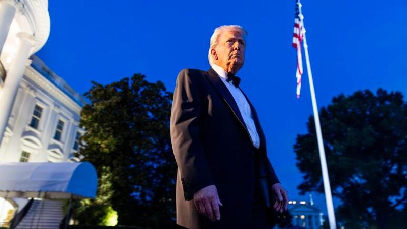 Cnn, MsNow e Politico fanno causa a Trump: accesso negato alla Casa Bianca per troppe critiche
