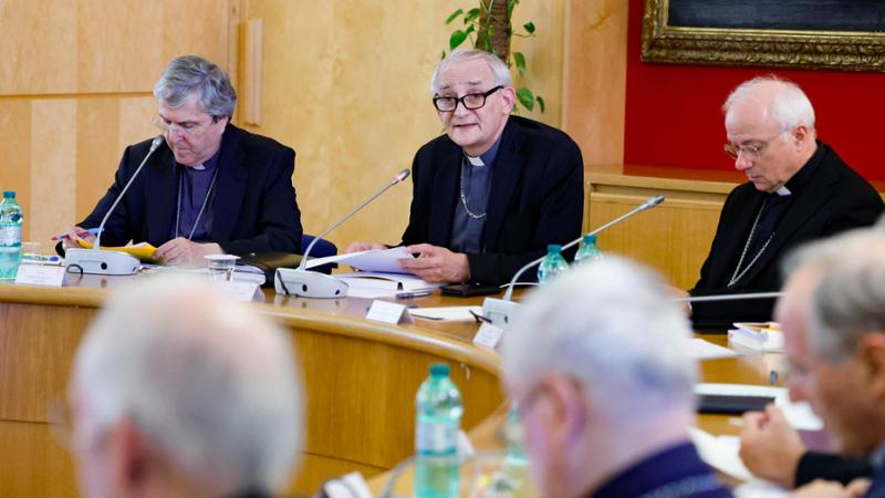 Tetto agli stranieri in classe, Zuppi: “La scuola sia inclusiva, la nascita non decida il futuro”