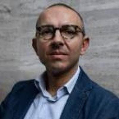 Il flop di Vannacci, variante macchietta nella crisi della democrazia
