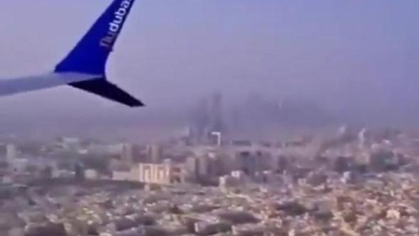 Panico a bordo, le urla dei passeggeri mentre l'aereo Dubai-Tel Aviv perde quota