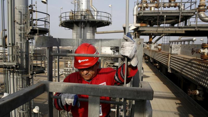 Trump spinge l'Europa a liberare le riserve di gasolio: cosa significa e come cambiano i mercati
