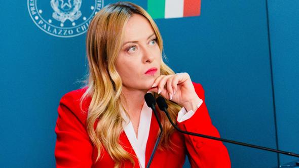 “Io sono Giorgia Meloni”. La premier registra il suo marchio vocale per proteggersi dai deepfake