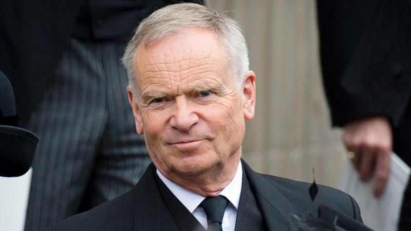 È morto Jeffrey Archer,  autore di bestseller ed ex politico britannico