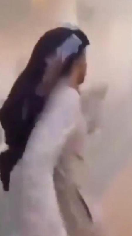 Riad, l'attacco degli Houthi devasta l’aeroporto: passeggeri in fuga tra fumo e detriti
