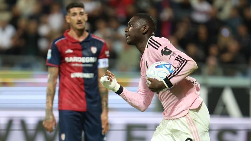La Juve spreca a Cagliari, Kolo Muani si sblocca ed evita la sconfitta. Lite Spalletti-Pisacane