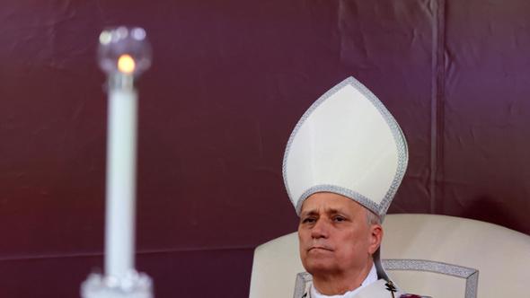 Papa Leone XIV, domani l'operazione al polmone: il Vaticano si prepara, cosa succede ora
