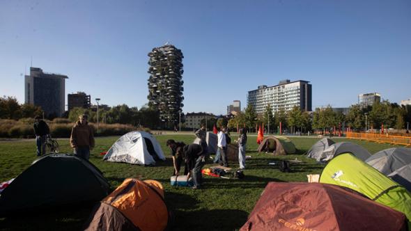 Le tende degli studenti tornano a Roma, Milano e in 10 atenei: “Casa e trasporti sono un diritto”