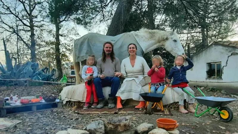 Fine settimana a casa con i genitori per i bambini del bosco