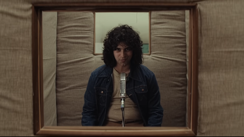 Pino Daniele conquista il box office, “Je so’ pazzo” vola oltre il milione e mezzo di incassi