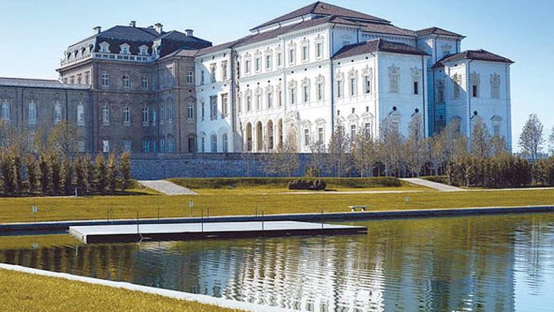 Furto alla Reggia di Venaria Reale, rubati orologi antichi: un colpo da 100.000 euro