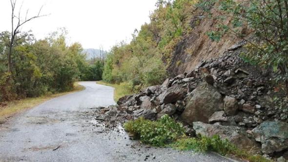 Maltempo, notte di pioggia sul Savonese: allagamenti e frane. Oggi i controlli sull’Aurelia chiusa