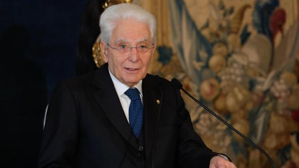Mattarella: serve uno sguardo di ampia visione, farsi carico del malessere dei giovani