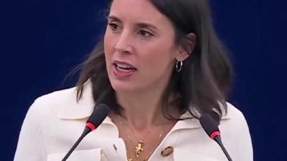 L'eurodeputata : "Vi indignate per un cassonetto che brucia, non per chi distrugge la vita delle persone"
