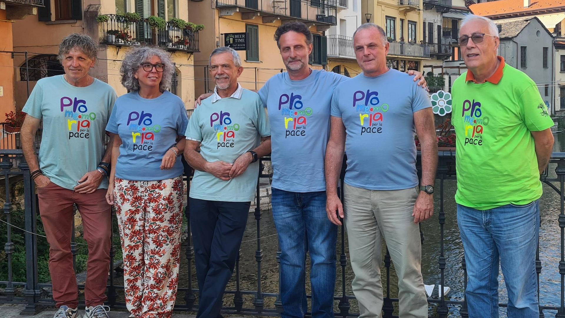 Omegna, è il giorno della bandiera record: “Insieme per la pace” - La ...