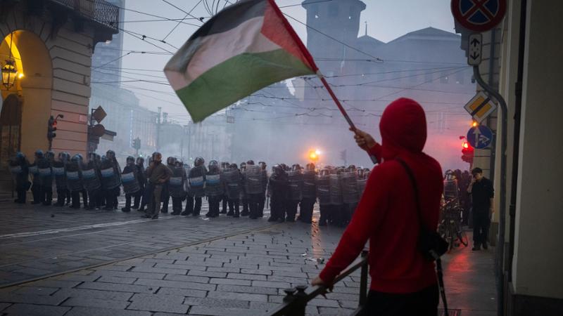 La protesta torna in piazza, massima allerta per il nuovo corteo a Torino: centro blindato