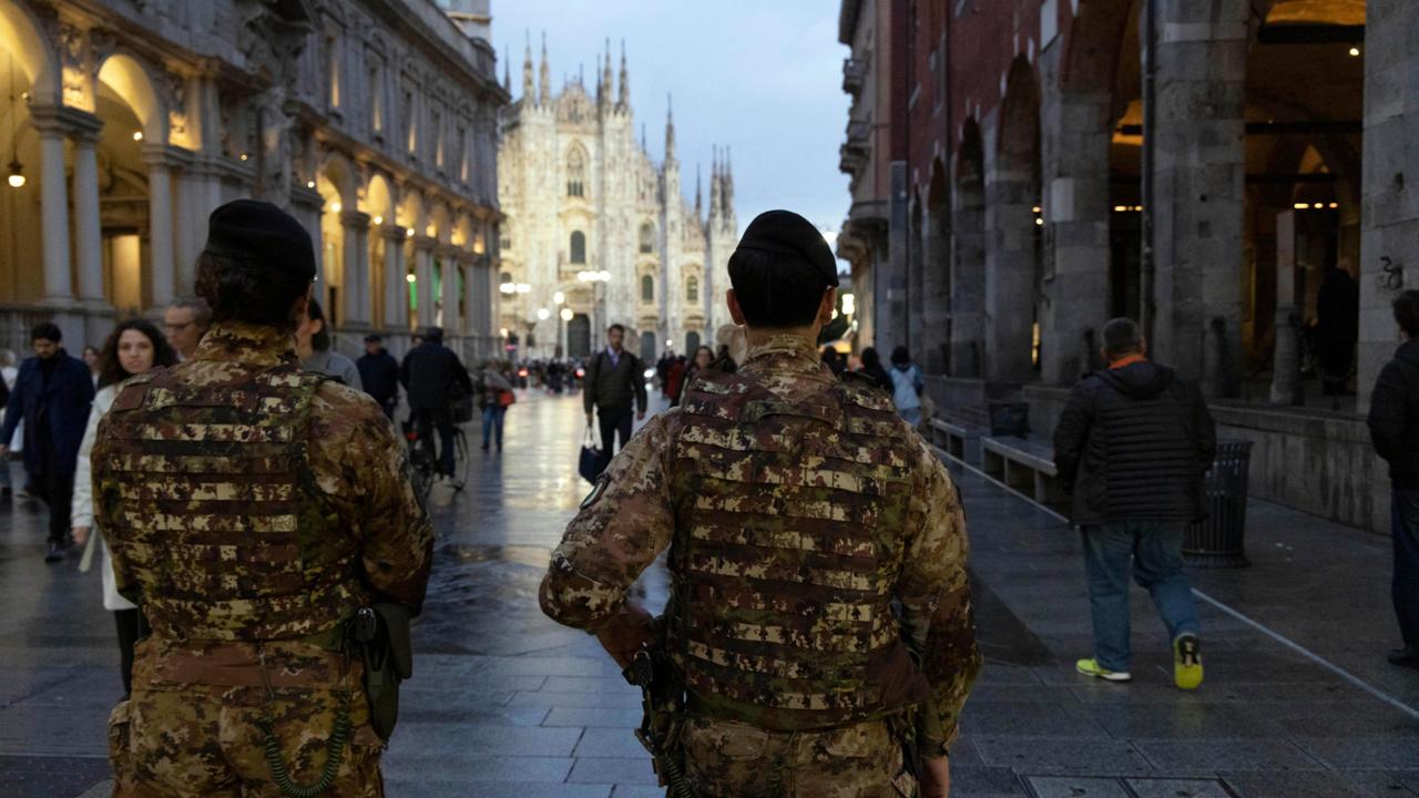 Cortei, un sabato blindato: 150 perquisizioni in venti città dopo i controlli nelle chat